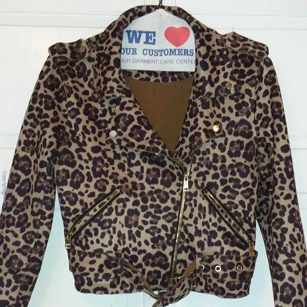 Leopard Zippered Belted Jacket ScarlettJo Style